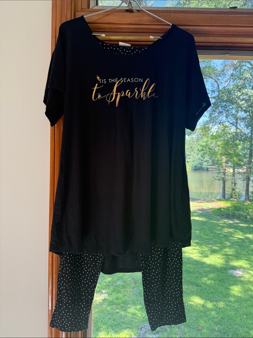 Soma pajamas set, Tis The season to sparkle, Size M, Black w/gold & white accent